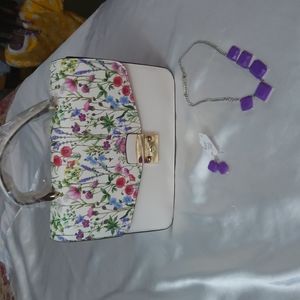 Cream & floral print purse